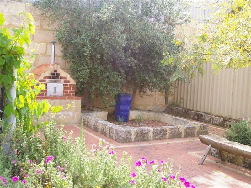 14 Edale Way, Westminster WA 6061