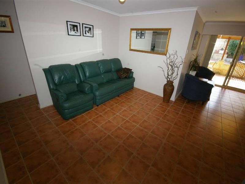 14 Edale Way, Westminster WA 6061