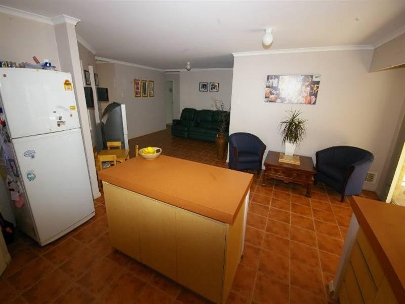 14 Edale Way, Westminster WA 6061