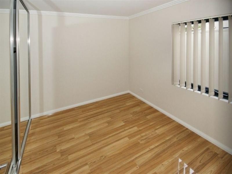 20b Dounley Way, Balga WA 6061