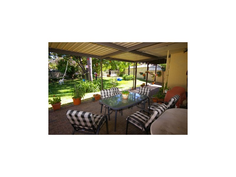 15 Sneddon Place, Balga WA 6061