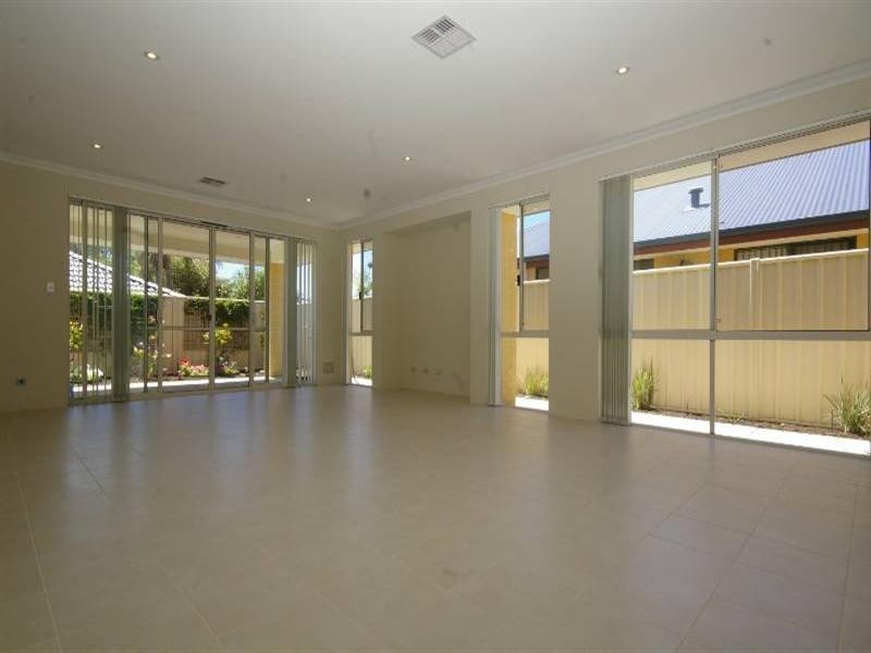 3 Cedar Place, Bayswater WA 6053