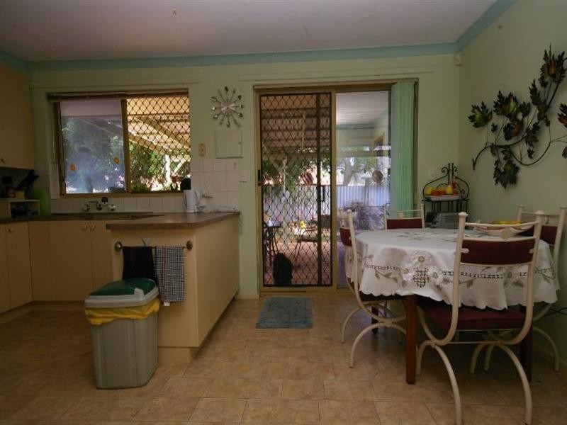 25 Foxglove Gardens, Mirrabooka WA 6061