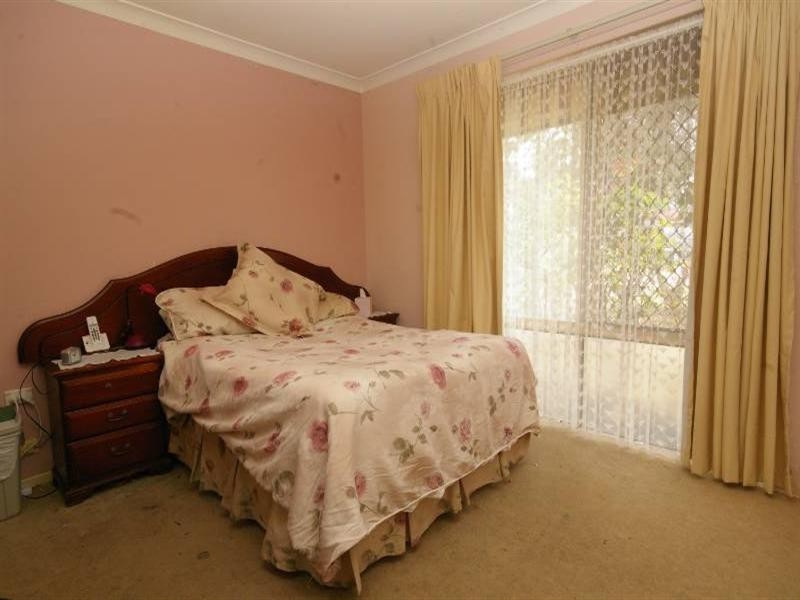 25 Foxglove Gardens, Mirrabooka WA 6061