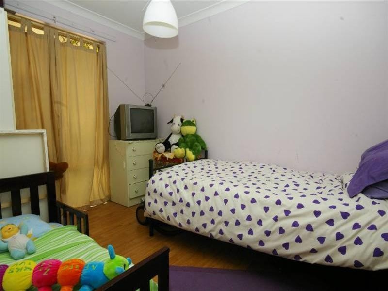 25 Foxglove Gardens, Mirrabooka WA 6061