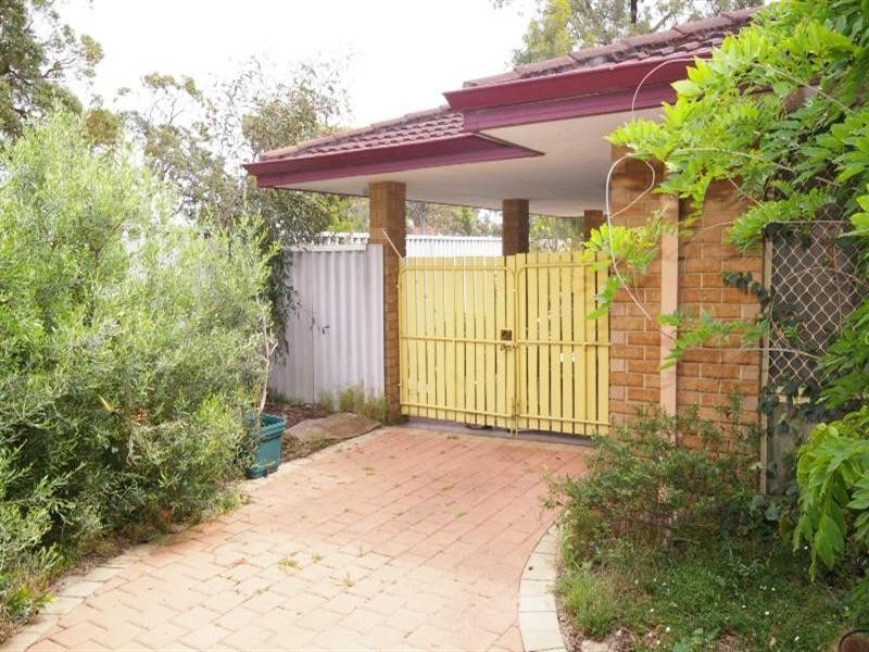 25 Foxglove Gardens, Mirrabooka WA 6061
