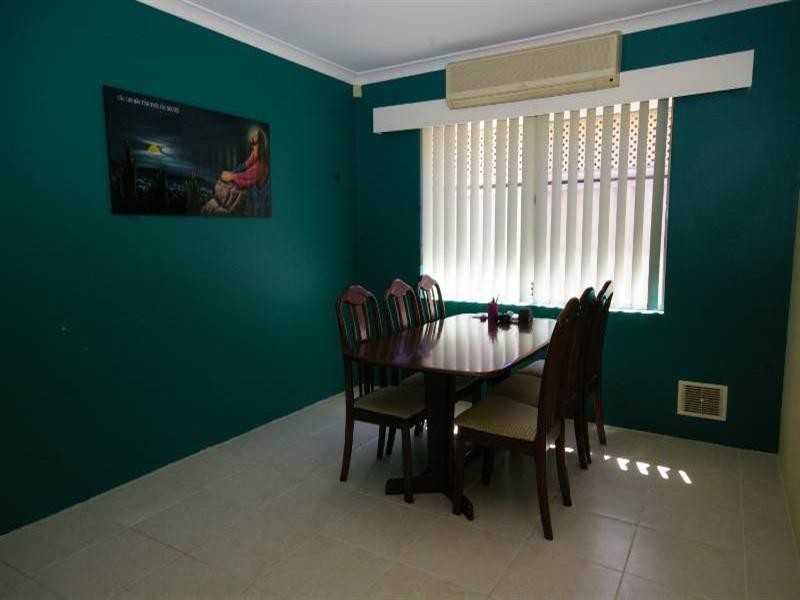 16 Truscott Elbow, Alexander Heights WA 6064