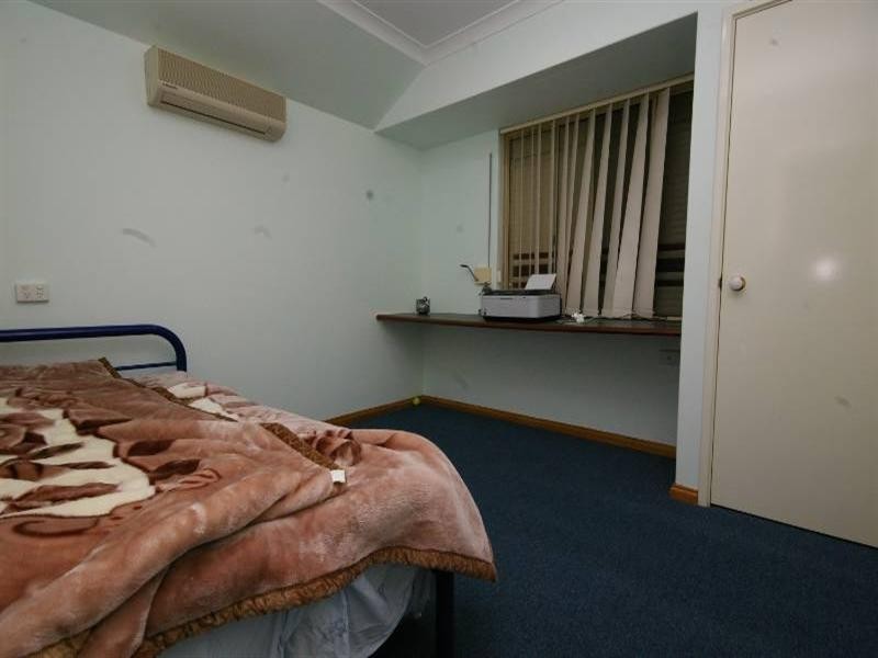 16 Truscott Elbow, Alexander Heights WA 6064