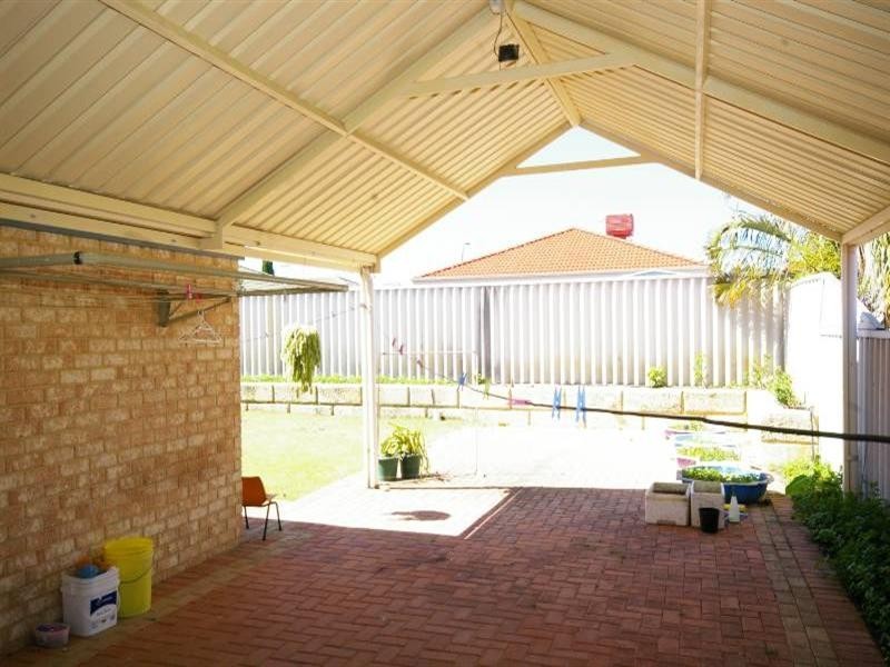 16 Truscott Elbow, Alexander Heights WA 6064