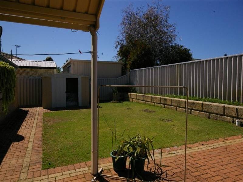 16 Truscott Elbow, Alexander Heights WA 6064