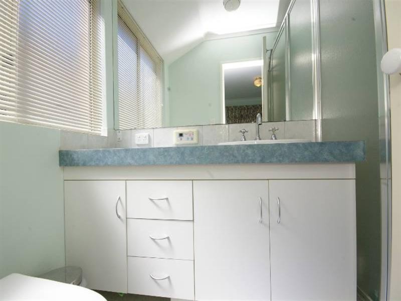 16 Truscott Elbow, Alexander Heights WA 6064