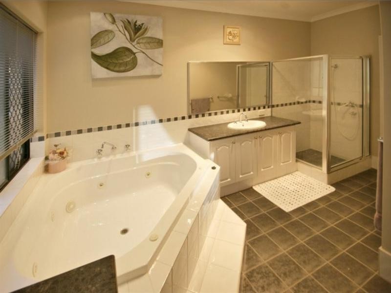 12 Hursthill Street, Madeley WA 6065