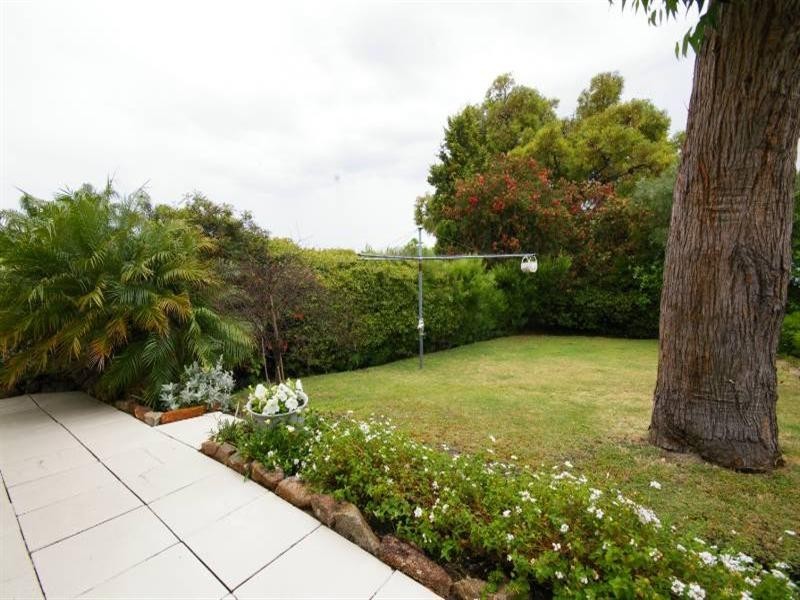 35 Dampier Loop, Mirrabooka WA 6061