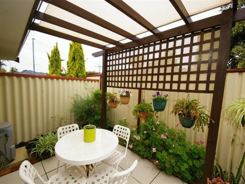 35 Dampier Loop, Mirrabooka WA 6061