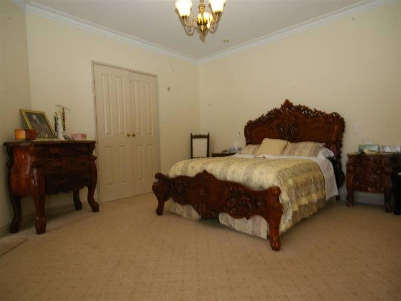 4 Brian Avenue, Yokine WA 6060