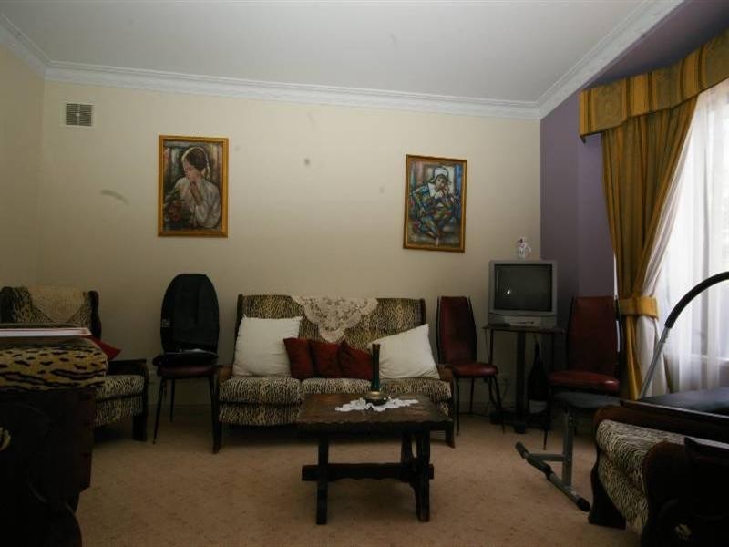 4 Brian Avenue, Yokine WA 6060