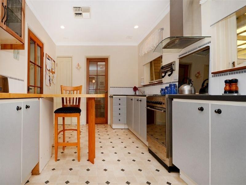 35 Tullamore Avenue, Thornlie WA 6108