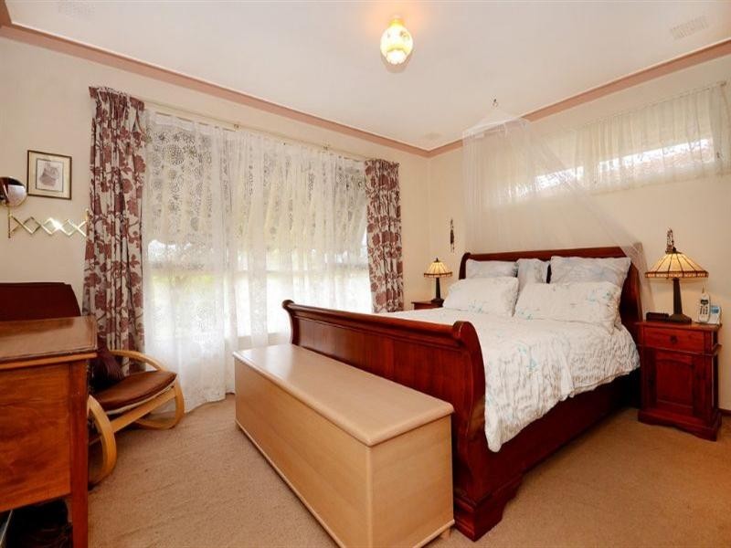 35 Tullamore Avenue, Thornlie WA 6108