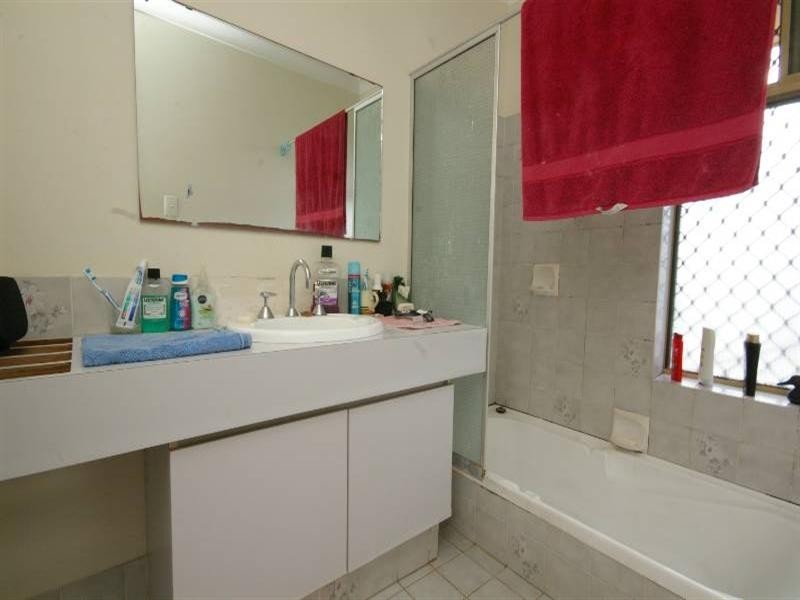 24 Pendula Gardens, Mirrabooka WA 6061