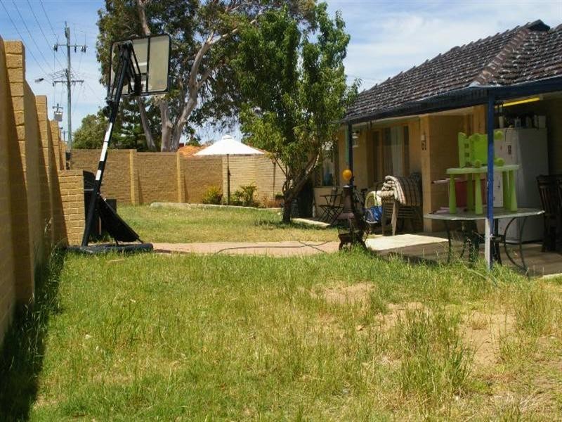 61 Girrawheen Avenue, Girrawheen WA 6064