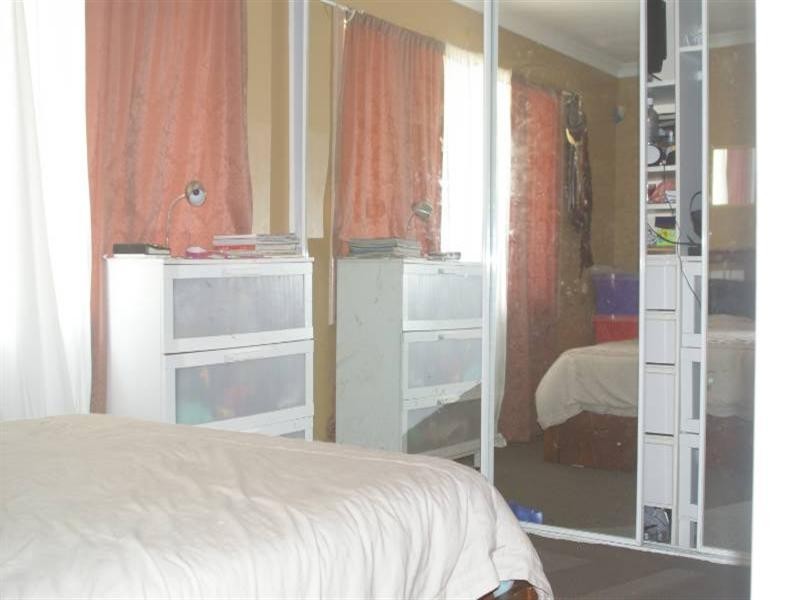 61 Girrawheen Avenue, Girrawheen WA 6064