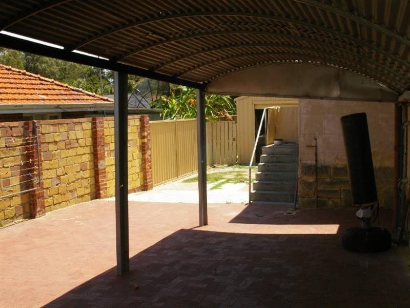 61 Girrawheen Avenue, Girrawheen WA 6064