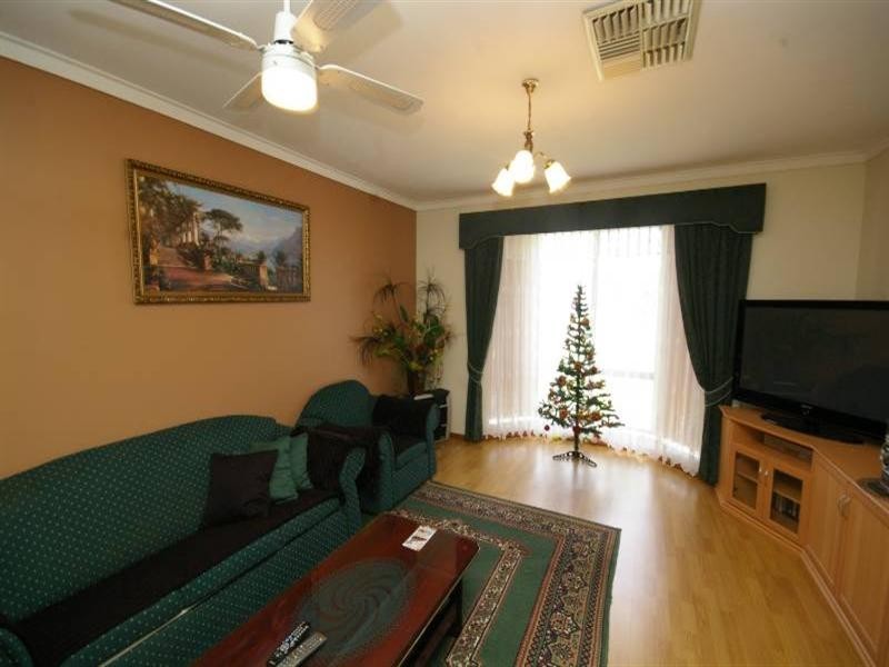 27 Grampians Heights, Mirrabooka WA 6061