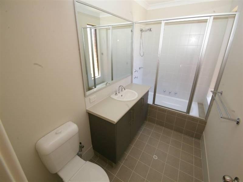 41b Stroughton Road, Westminster WA 6061