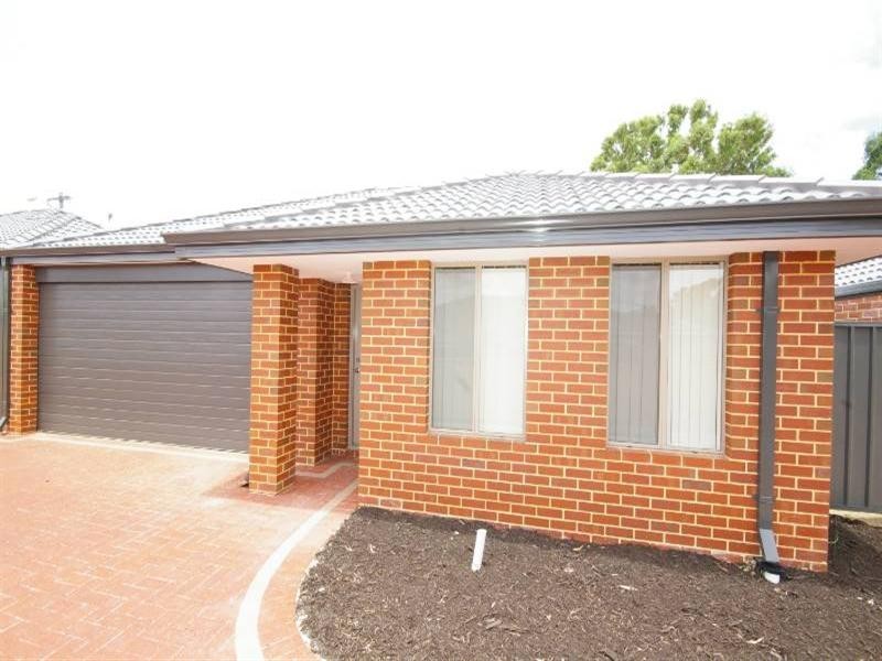 41b Stroughton Road, Westminster WA 6061