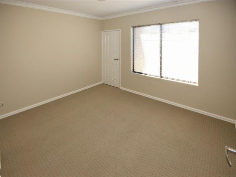 9b Playden Way, Balga WA 6061