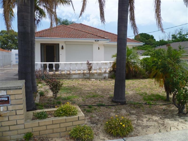 431 Flinders Street, Nollamara WA 6061