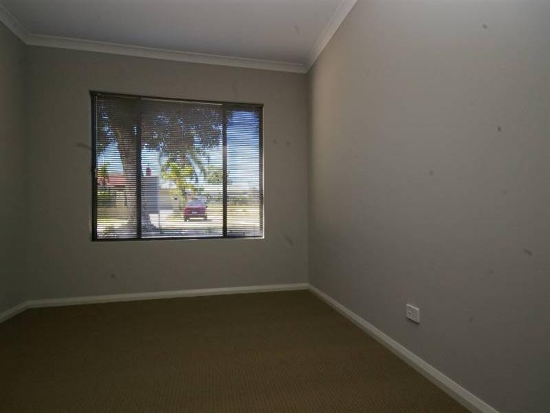 15 Finchley Crescent, Balga WA 6061