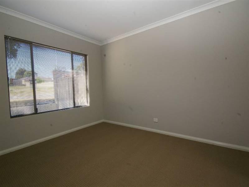 15 Finchley Crescent, Balga WA 6061