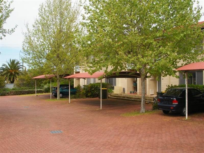 30a Casserley Avenue, Girrawheen WA 6064