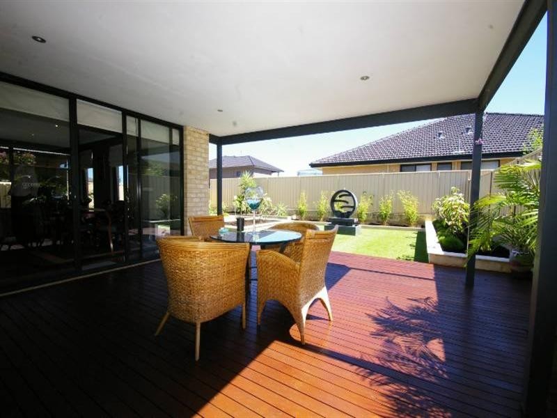 17 Bonannella Entrance, Sinagra WA 6065