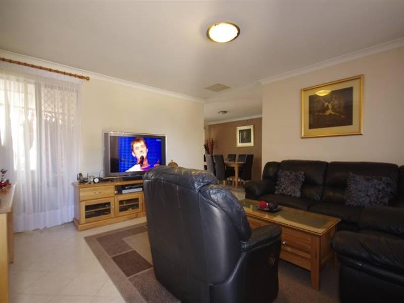 139 Kingfisher Avenue, Ballajura WA 6066