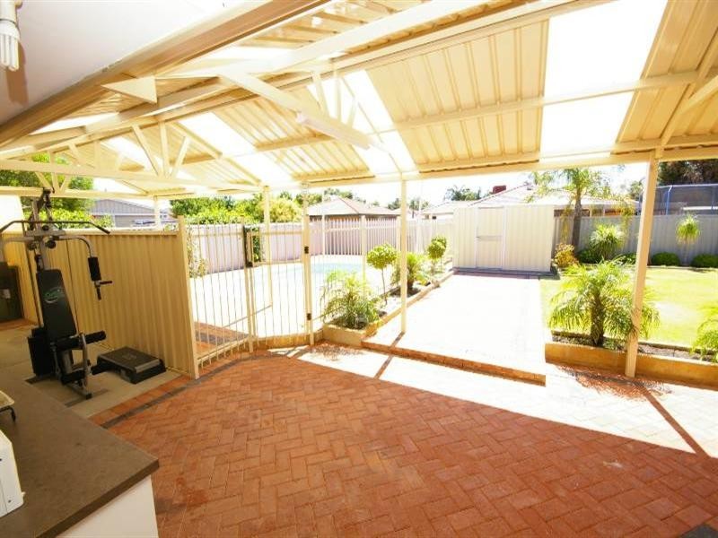 139 Kingfisher Avenue, Ballajura WA 6066