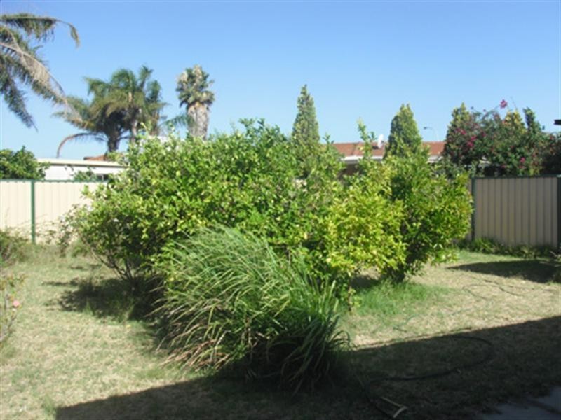 25 Lantana Crescent, Dianella WA 6059