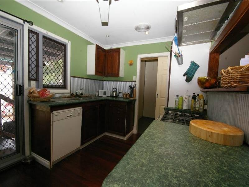 6 Shalford Way, Girrawheen WA 6064