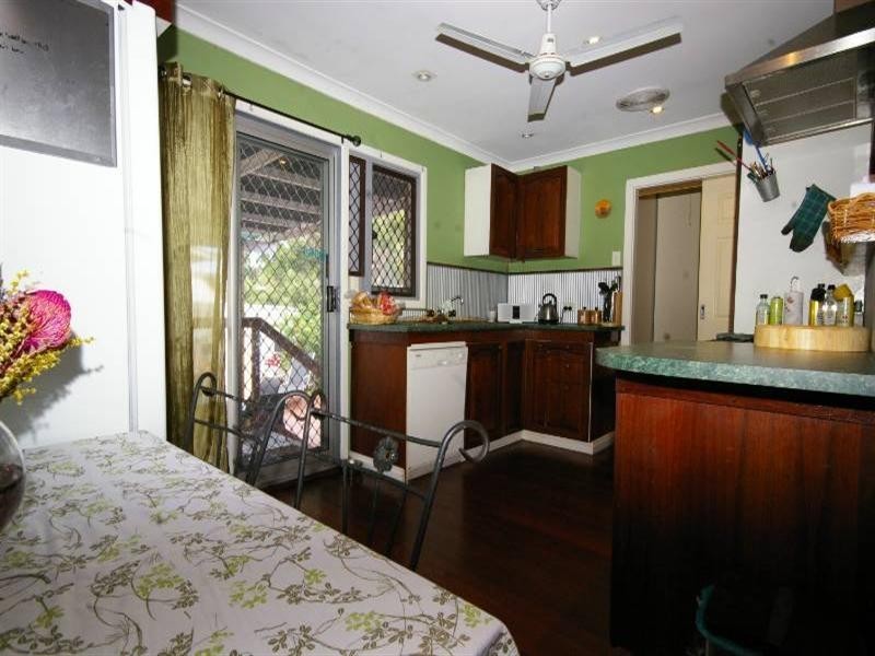 6 Shalford Way, Girrawheen WA 6064