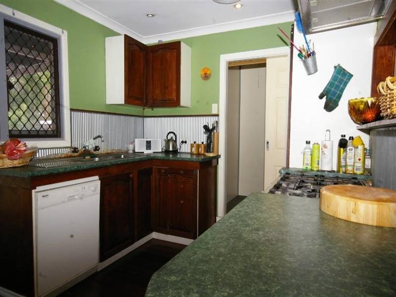 6 Shalford Way, Girrawheen WA 6064