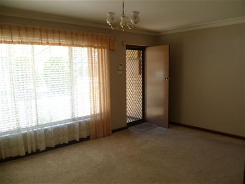 26 Peppering Way, Westminster WA 6061