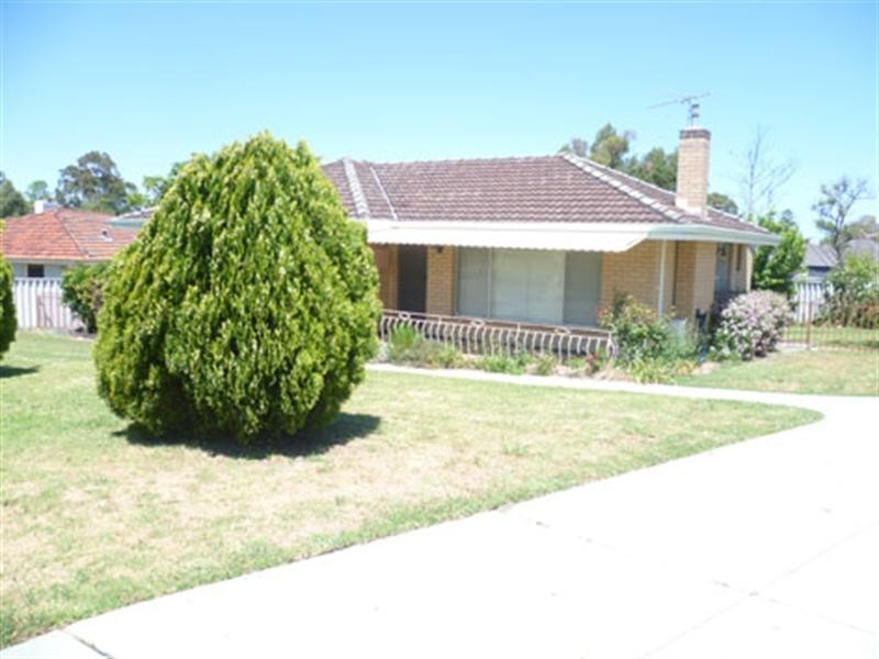 26 Peppering Way, Westminster WA 6061