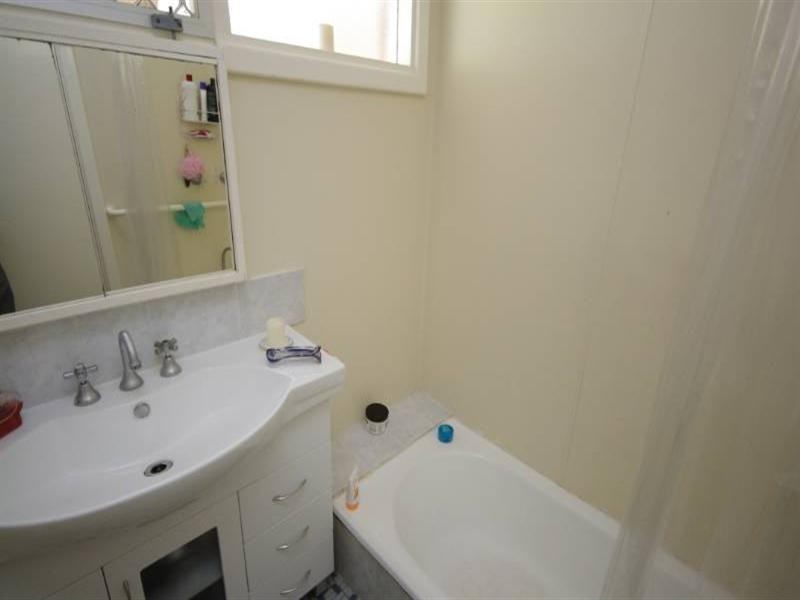 30 Golders Way, Girrawheen WA 6064