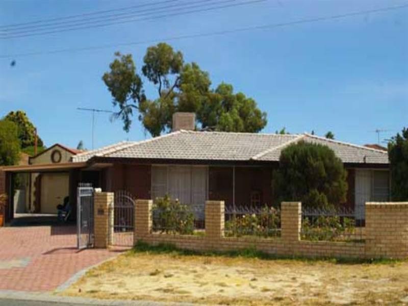 16 Roydon Way, Girrawheen WA 6064