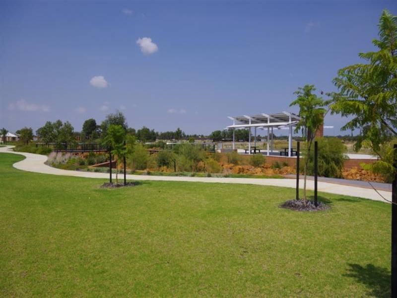 16 Saligna Way, Caversham WA 6055