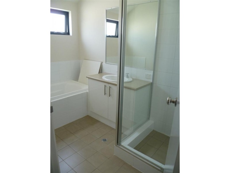 Unit 1/35 Harman Place, Aveley WA 6069