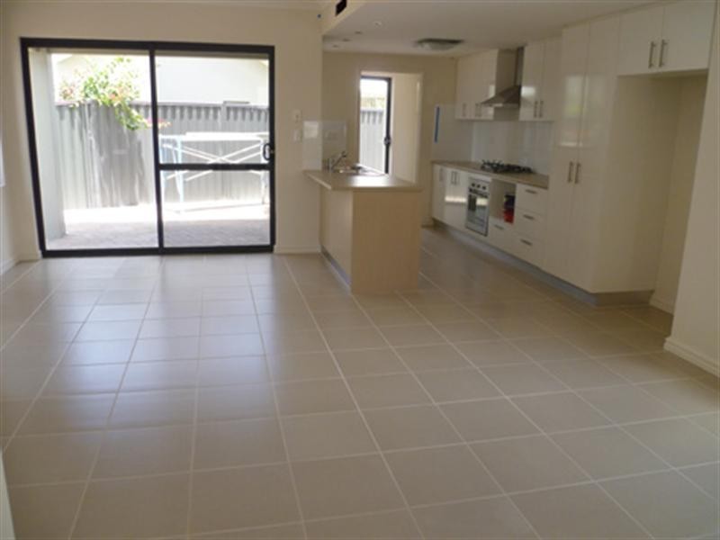 Unit 1/35 Harman Place, Aveley WA 6069