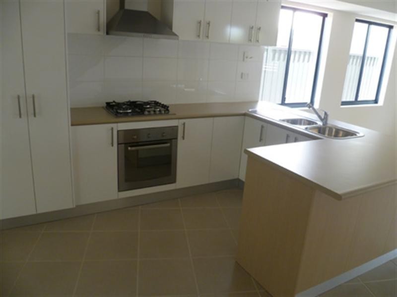 Unit 6/35 Harman Place, Aveley WA 6069