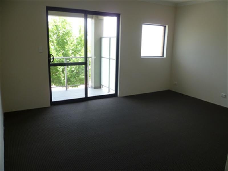 Unit 5/35 Harman Place, Aveley WA 6069